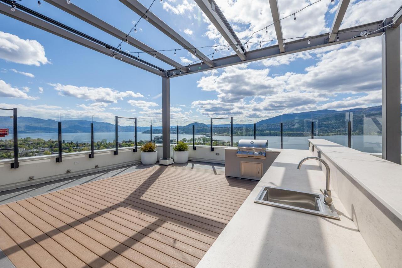 Brand New Luxury Downtown Near The Beach #15 Kelowna Exterior photo